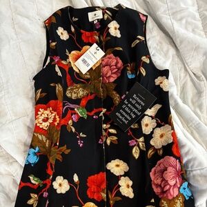 NWT SZ 10 Erin Baroque Tuckernuck top